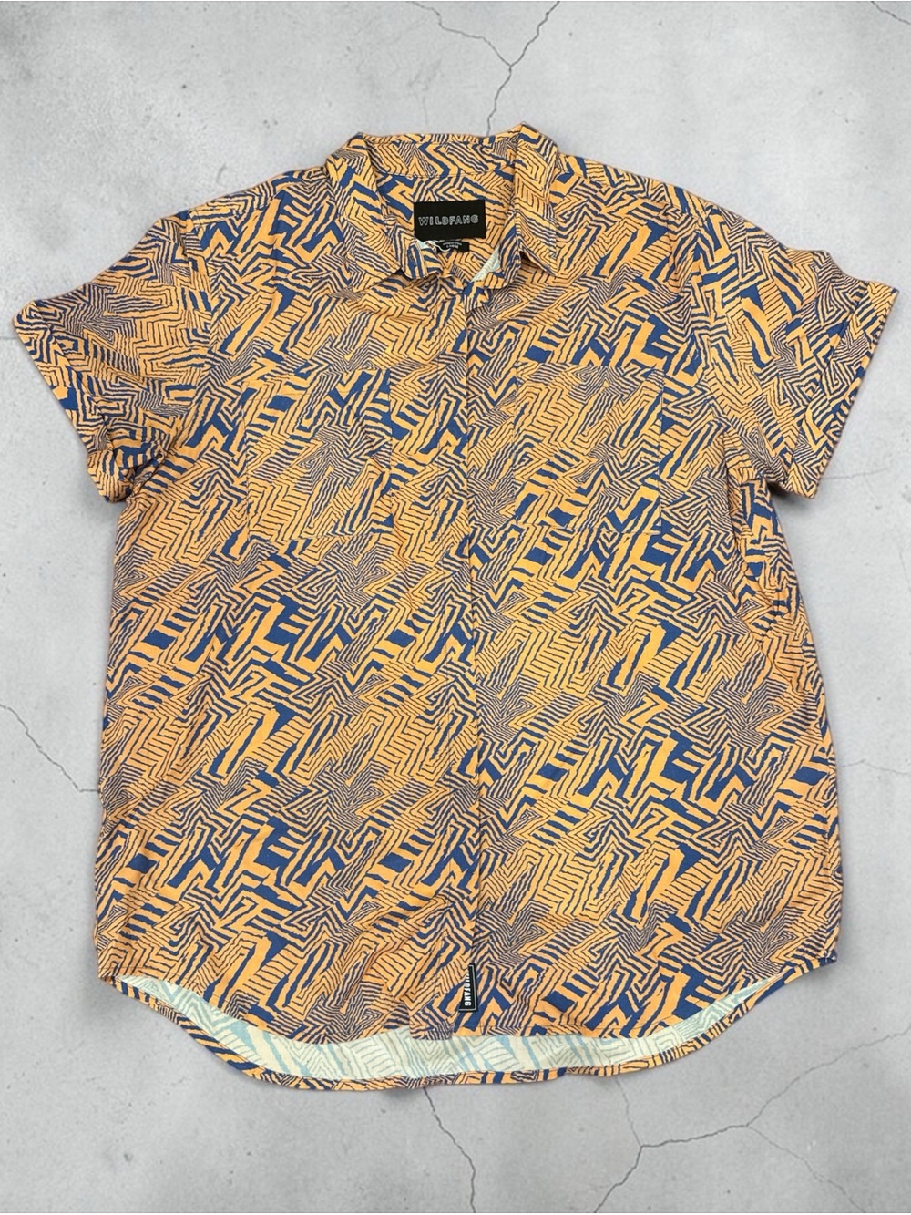Wildfang Short-Sleeve Button-Down Shirt in Orange & Navy Geometric